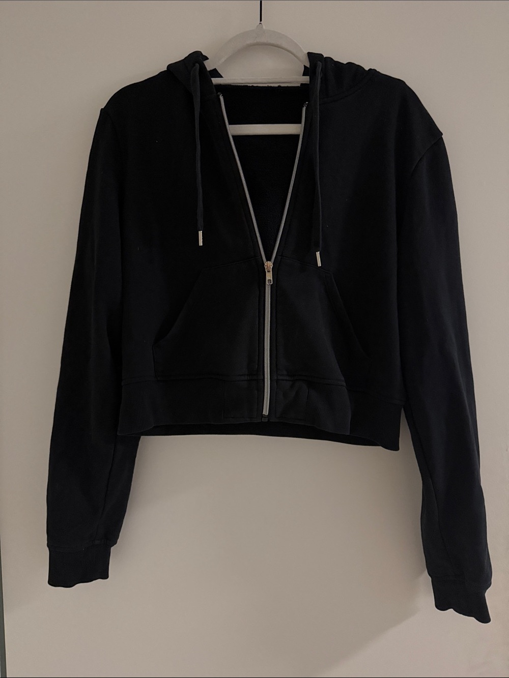 ALO Yoga Black Cropped Zip Hoodie